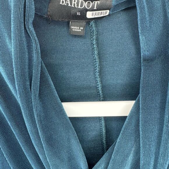 Bardot Wren wrap crop top size XS - Picture 10 of 10